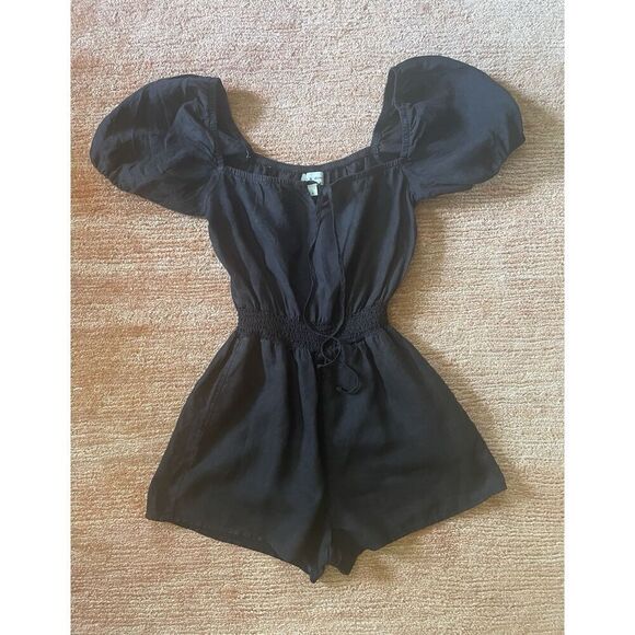 Cloth & Stone Black Puff Sleeve Romper EcoVero Sz S Smocked Waist - Picture 1 of 7